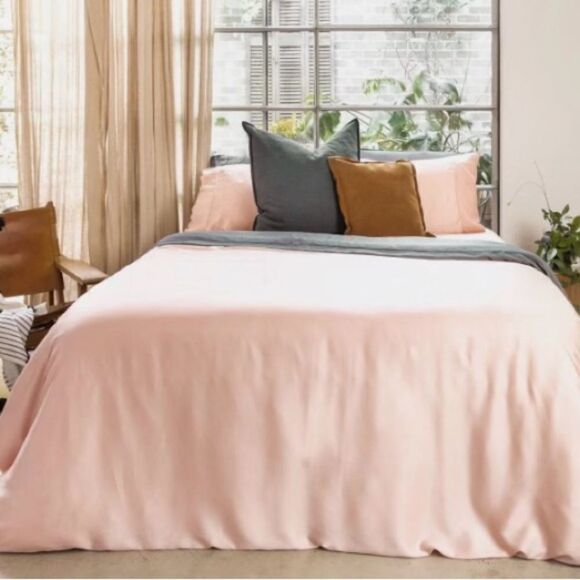 Anthropologie Signature Sateen Organic Bamboo Duvet Cover Pink Queen - Picture 1 of 3